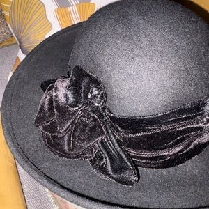 Vintage Black Velvet Accent Hat